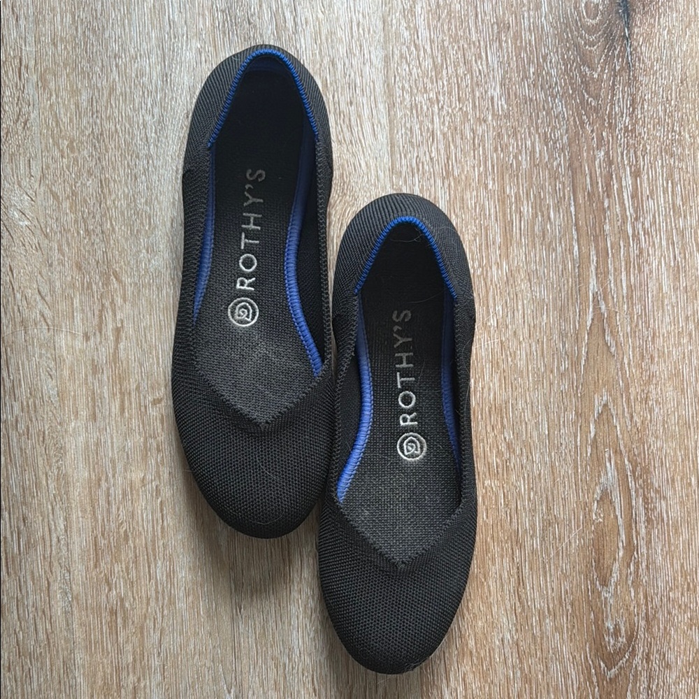 Rothy's Women's Black and Blue Flats